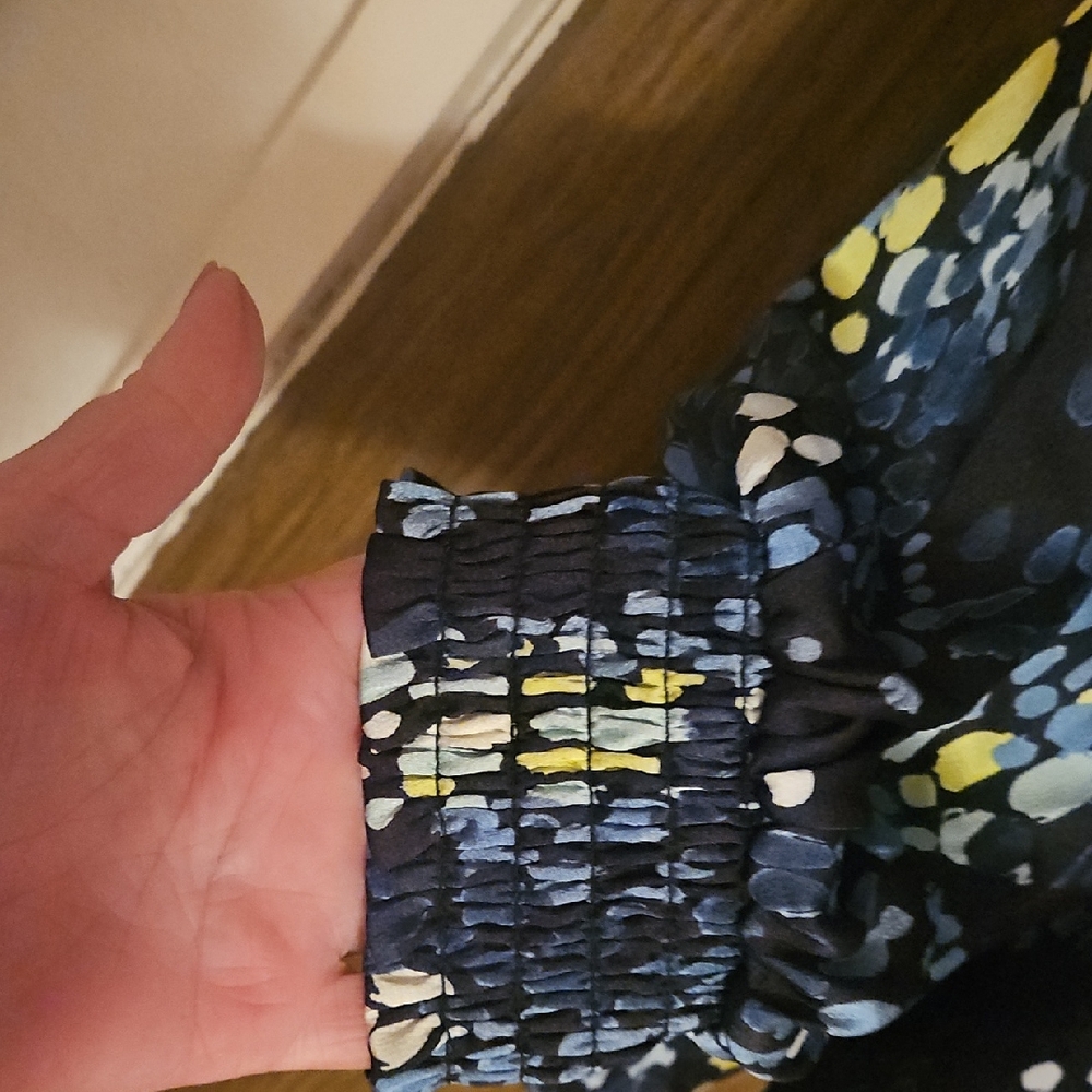 EUC Torrid Top - Picture 4 of 7